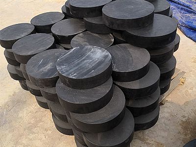 肇州县板式橡胶支座由若干层橡胶片与薄钢板经加压硫化